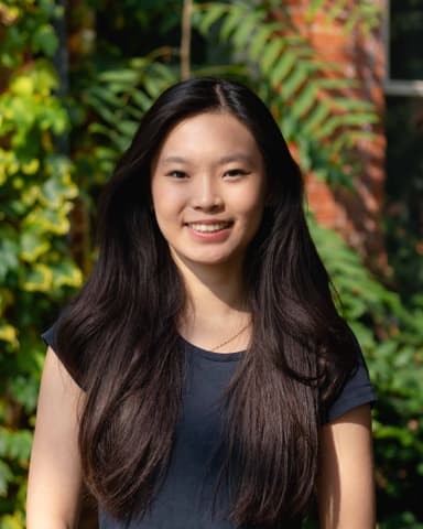 Photo of Jacqueline Huang